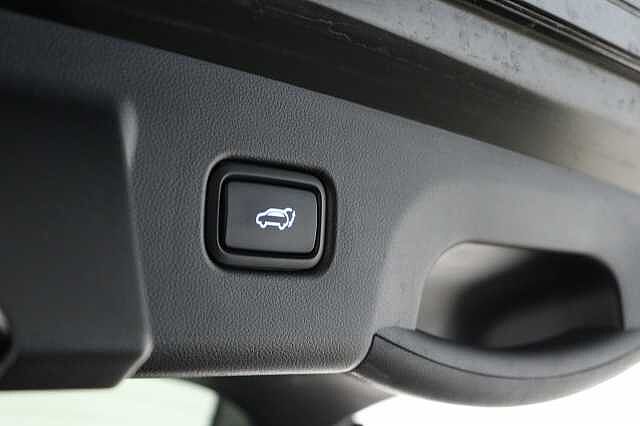 Hyundai TUCSON 1.6 TGDi Hybrid 230 Ultimate 5dr 2WD Auto Estate Black