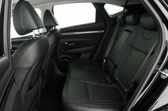 Hyundai TUCSON 1.6 TGDi 48V MHD Ultimate 5dr 2WD DCT Estate Black