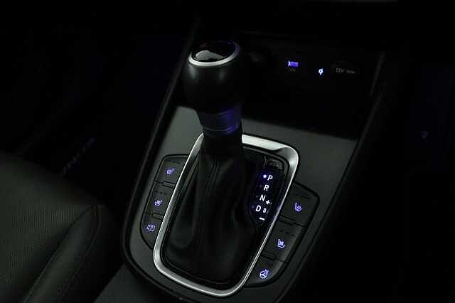 Hyundai KONA 1.6 GDi Hybrid Ultimate 5dr DCT Hatchback Black