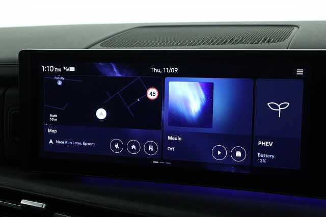 Hyundai SANTA FE 1.6 TGDi Plug-in Hybrid Premium 5dr 4WD Auto White