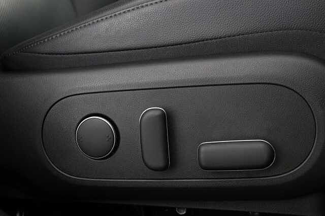 Hyundai KONA 1.6 Hybrid 129 Ultimate 5dr DCT Black