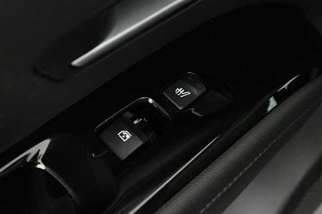 Hyundai TUCSON 1.6 TGDi Hybrid 230 Ultimate 5dr 2WD Auto Black