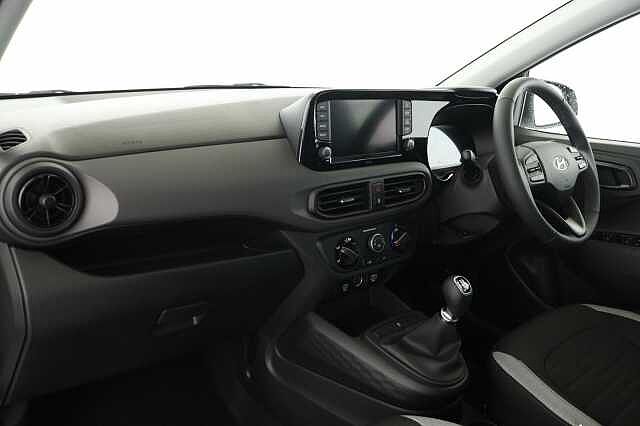 Hyundai I10 1.0 [63] Advance 5dr [Nav] Pearl - Phantom black