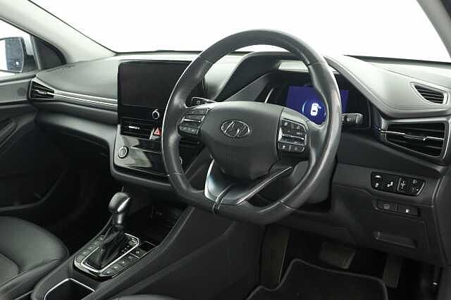 Hyundai IONIQ 1.6 GDi Hybrid Premium SE 5dr DCT Silver