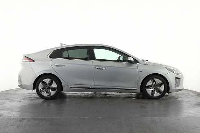 Hyundai IONIQ 1.6 GDi Hybrid Premium SE 5dr DCT Silver