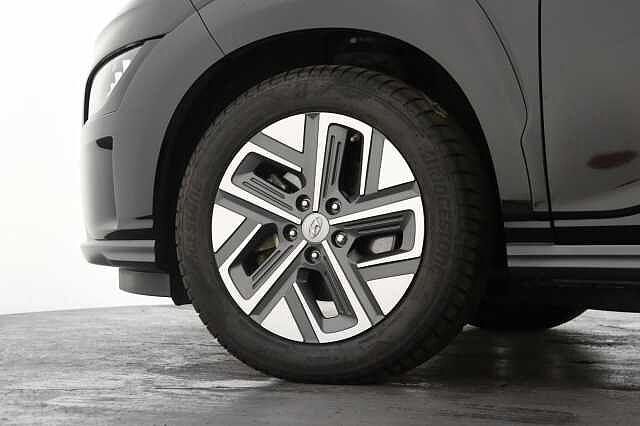 Hyundai KONA 150kW Ultimate 64kWh 5dr Auto Black
