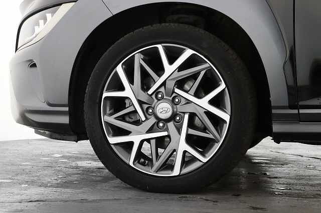 Hyundai KONA 1.6 GDi Hybrid Ultimate 5dr DCT Black