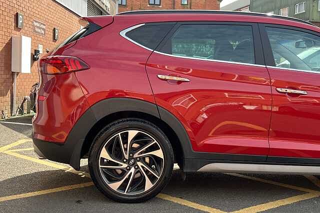 Hyundai TUCSON 2.0 CRDi 48Volt MHEV Premium SE 5dr 4WD DCT Red