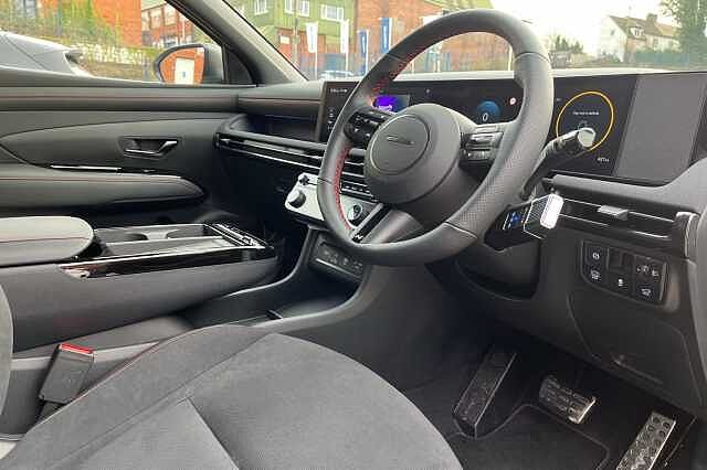 Hyundai TUCSON 1.6T Hybrid N Line 5dr Auto White