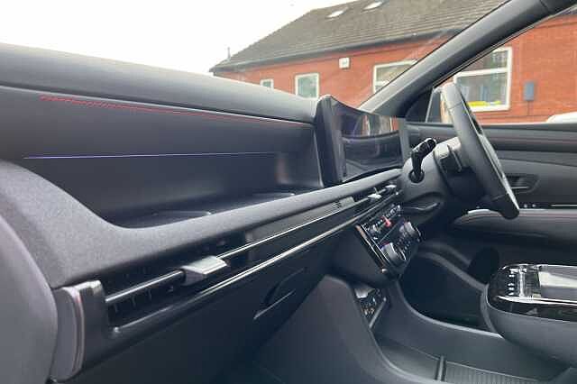 Hyundai TUCSON 1.6T Hybrid N Line 5dr Auto White