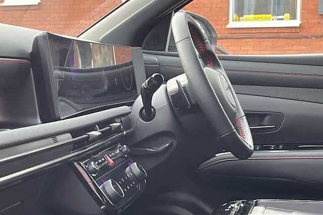 Hyundai TUCSON 1.6T Hybrid N Line 5dr Auto White
