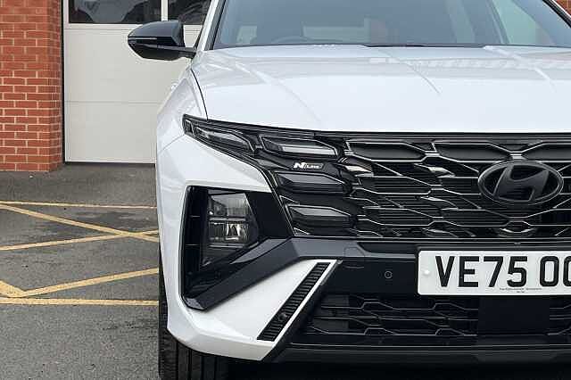 Hyundai TUCSON 1.6T Hybrid N Line 5dr Auto White