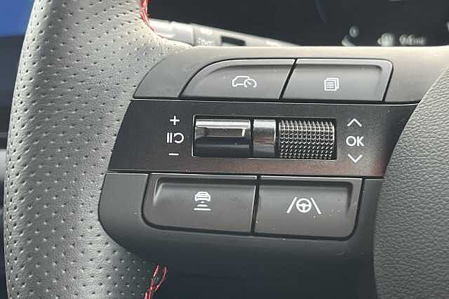 Hyundai TUCSON 1.6T Hybrid N Line 5dr Auto White