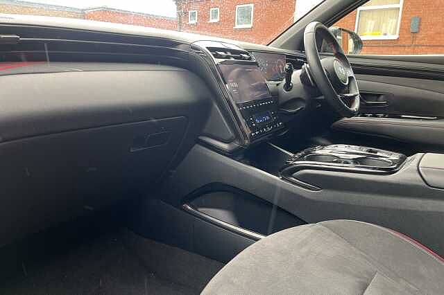 Hyundai TUCSON 1.6 T-GDi Hybrid 230ps N Line 5dr 2WD Auto Black