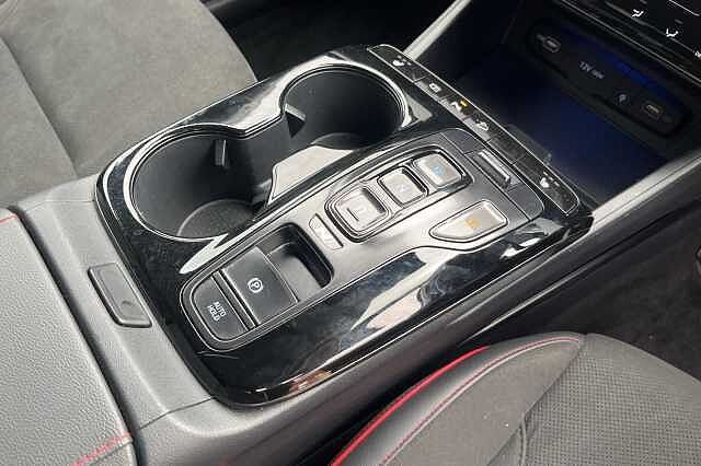 Hyundai TUCSON 1.6 T-GDi Hybrid 230ps N Line 5dr 2WD Auto Black