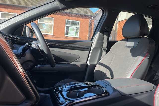 Hyundai TUCSON 1.6 T-GDi Hybrid 230ps N Line 5dr 2WD Auto Black