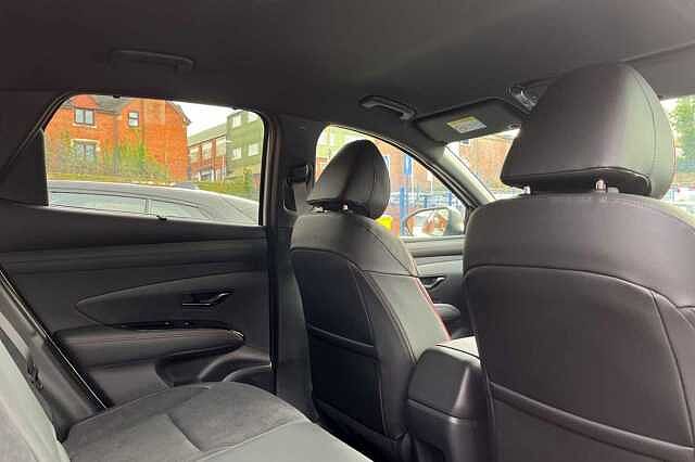 Hyundai TUCSON 1.6T Hybrid N Line 5dr Auto White