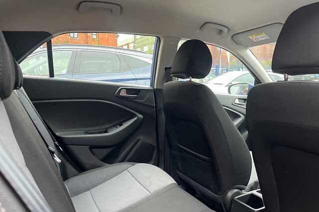 Hyundai i20 1.2 MPi SE 5dr