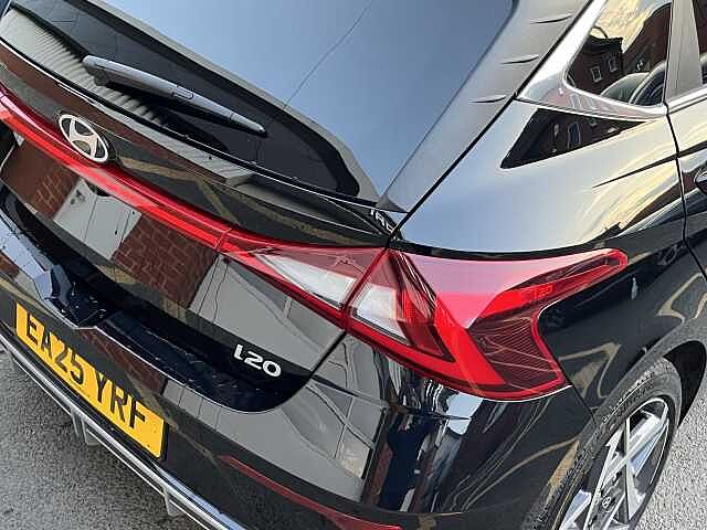 Hyundai I20 1.0 T-GDi Premium 5dr DCT Black