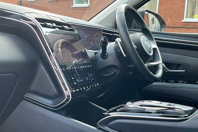 Hyundai TUCSON 1.6 T-GDi Hybrid 230ps Ultimate 5dr 2WD Auto Red