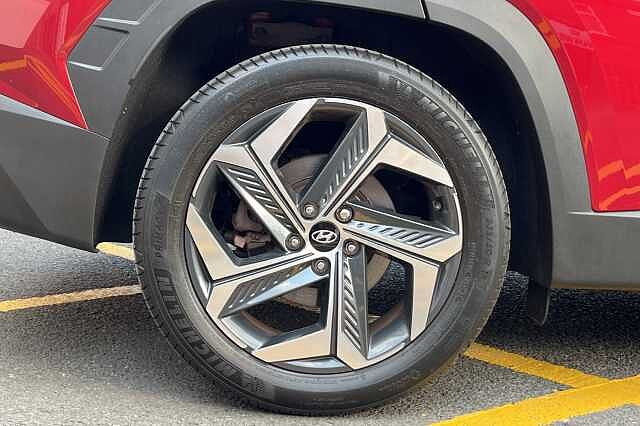 Hyundai TUCSON 1.6 T-GDi Hybrid 230ps Ultimate 5dr 2WD Auto Red