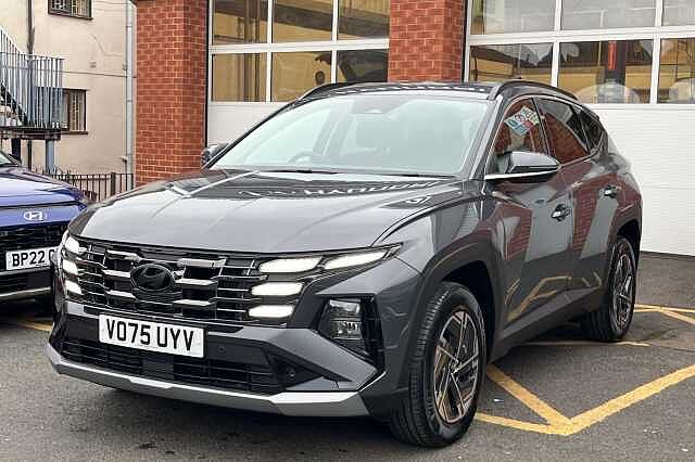 Hyundai TUCSON 1.6T Plug-in Hybrid Advance 5dr Auto Grey