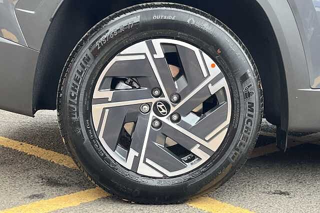Hyundai TUCSON 1.6T Plug-in Hybrid Advance 5dr Auto Grey