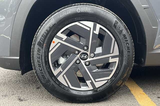 Hyundai TUCSON 1.6T Plug-in Hybrid Advance 5dr Auto Grey