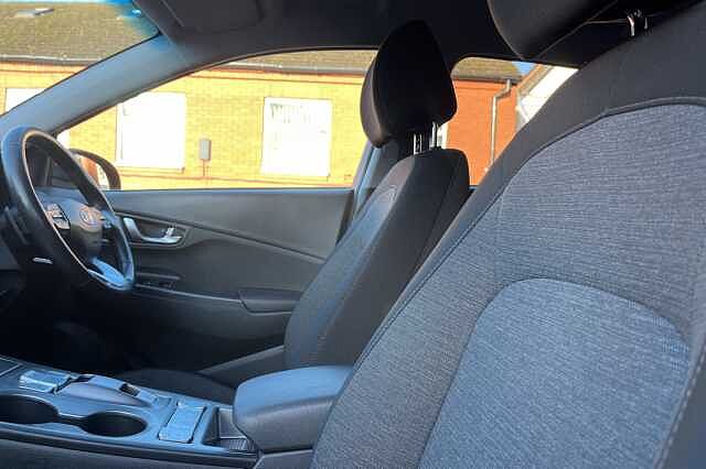 Hyundai KONA Premium 64kWh 5dr Auto