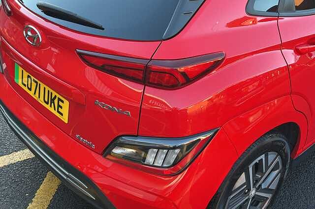 Hyundai KONA Premium 64kWh 5dr Auto