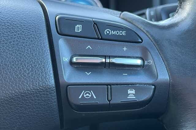 Hyundai KONA Premium 64kWh 5dr Auto