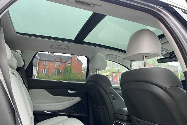 Hyundai SANTA FE 1.6 T-GDi Plug-in Hybrid Ultimate 5dr 4WD Auto Grey