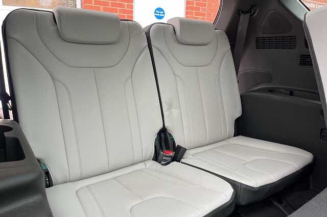 Hyundai SANTA FE 1.6 T-GDi Plug-in Hybrid Ultimate 5dr 4WD Auto Grey
