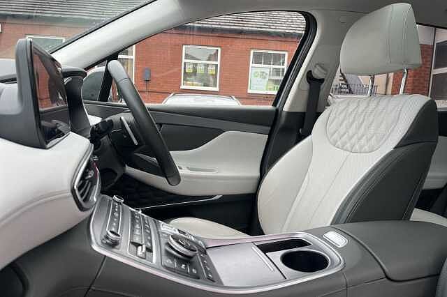 Hyundai SANTA FE 1.6 T-GDi Plug-in Hybrid Ultimate 5dr 4WD Auto Grey