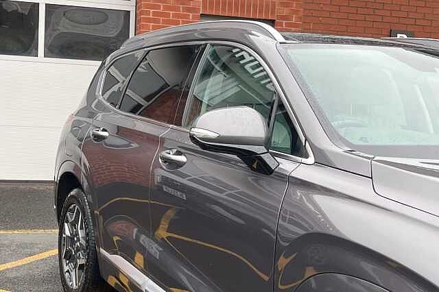 Hyundai SANTA FE 1.6 T-GDi Plug-in Hybrid Ultimate 5dr 4WD Auto Grey