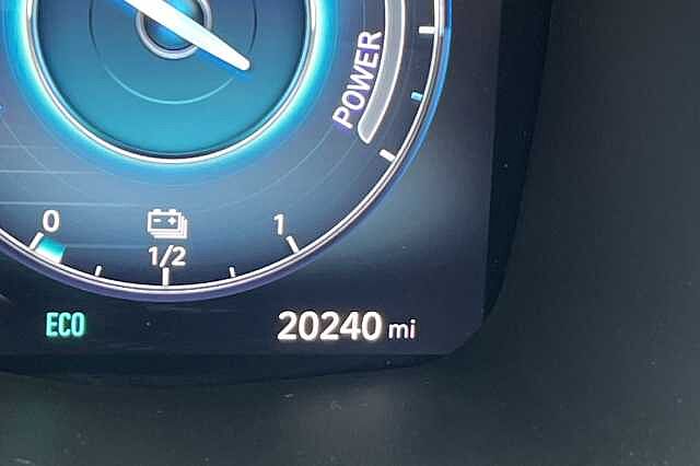 Hyundai SANTA FE 1.6 T-GDi Plug-in Hybrid Ultimate 5dr 4WD Auto Grey