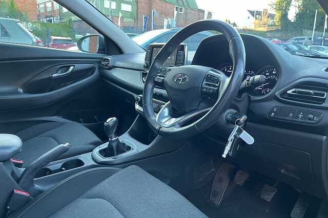 Hyundai i30 1.0 T-GDi SE Connect 5dr