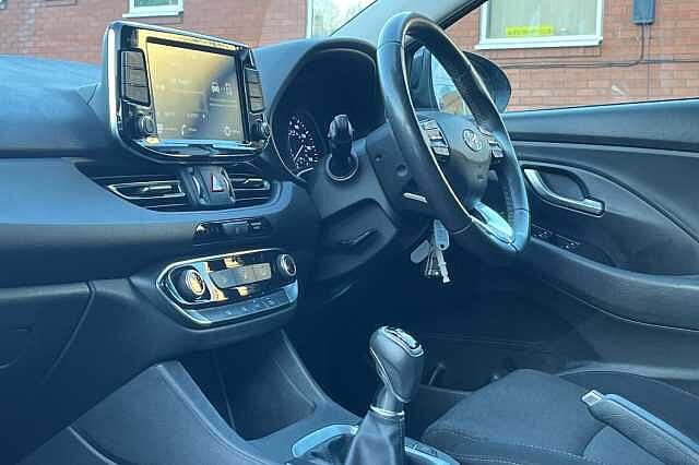 Hyundai i30 1.0 T-GDi SE Connect 5dr
