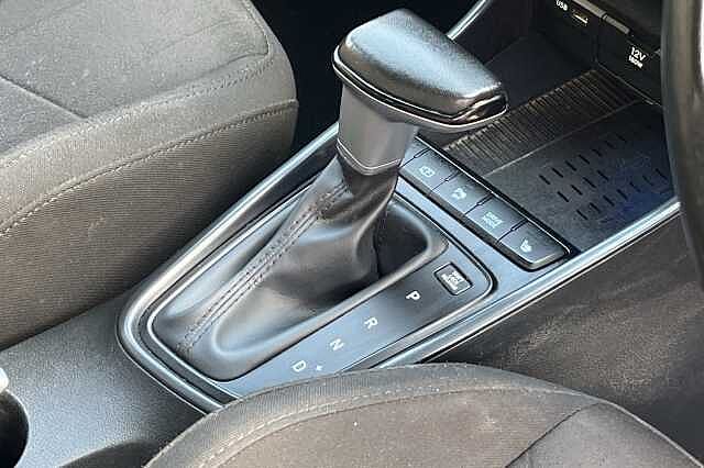 Hyundai BAYON 1.0 T-GDI 48Volt MHEV Premium 5dr DCT Black