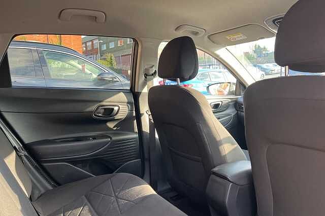 Hyundai BAYON 1.0 T-GDI 48Volt MHEV Premium 5dr DCT Black