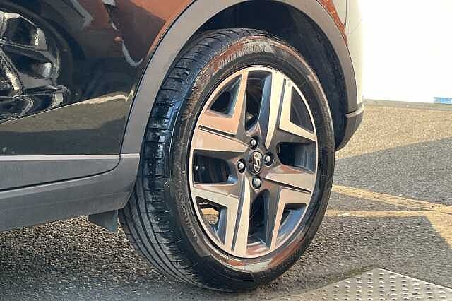 Hyundai BAYON 1.0 T-GDI 48Volt MHEV Premium 5dr DCT Black