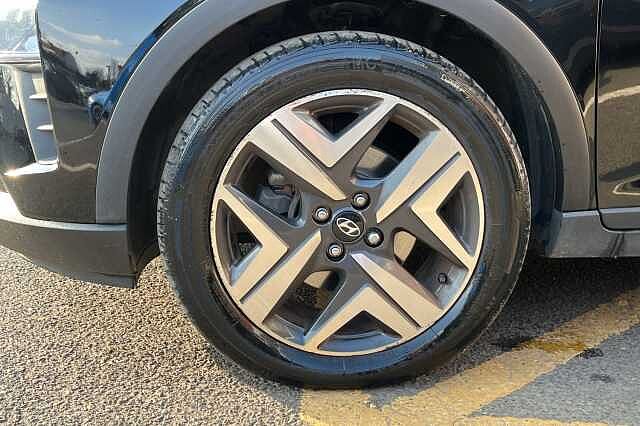 Hyundai BAYON 1.0 T-GDI 48Volt MHEV Premium 5dr DCT Black