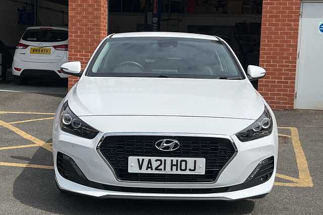 Hyundai i30 Fastback 1.4 T-GDI Premium 5dr DCT