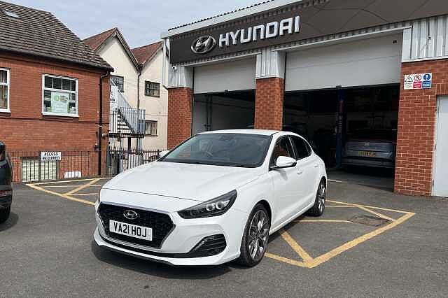 Hyundai i30 Fastback 1.4 T-GDI Premium 5dr DCT