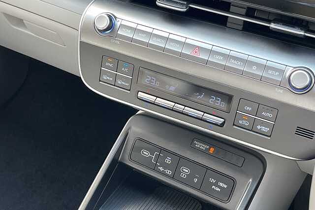 Hyundai KONA ELECTRIC (218ps) Ultimate 65kWh Blue