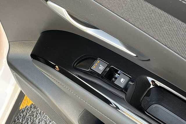 Hyundai TUCSON 1.6T 48Volt MHEV Premium 5dr DCT White