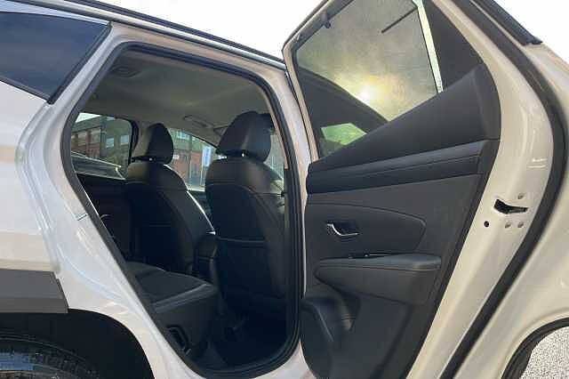 Hyundai TUCSON 1.6T 48Volt MHEV Premium 5dr DCT White
