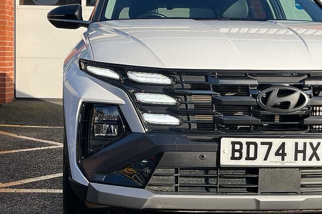 Hyundai TUCSON 1.6T 48Volt MHEV Premium 5dr DCT White