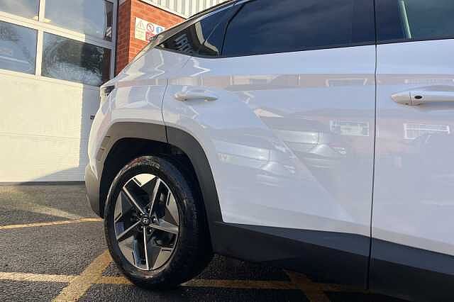 Hyundai TUCSON 1.6T 48Volt MHEV Premium 5dr DCT White