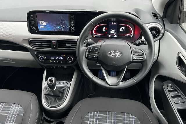 Hyundai I10 1.0 Premium 5dr [Nav] White